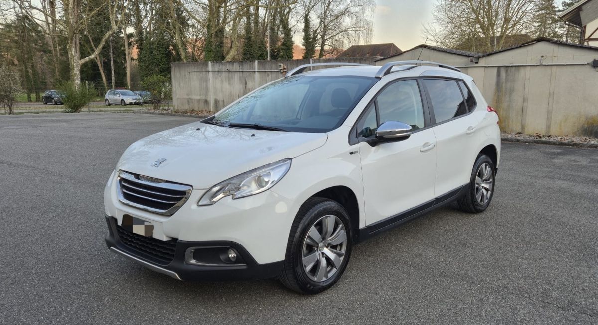 Peugeot Automobili: PEUGEOT 2008 1.2 BENZIN – Usato da Bülach venduto da _milziv