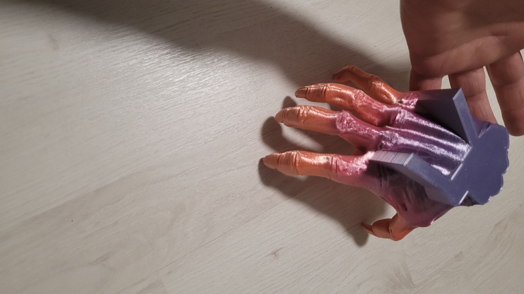 Figuren: 3D Gedruckte Hand, Skulptur, Kunstobjekt, Geschenkidee – Gebraucht aus Schöftland von Aktion56 1
