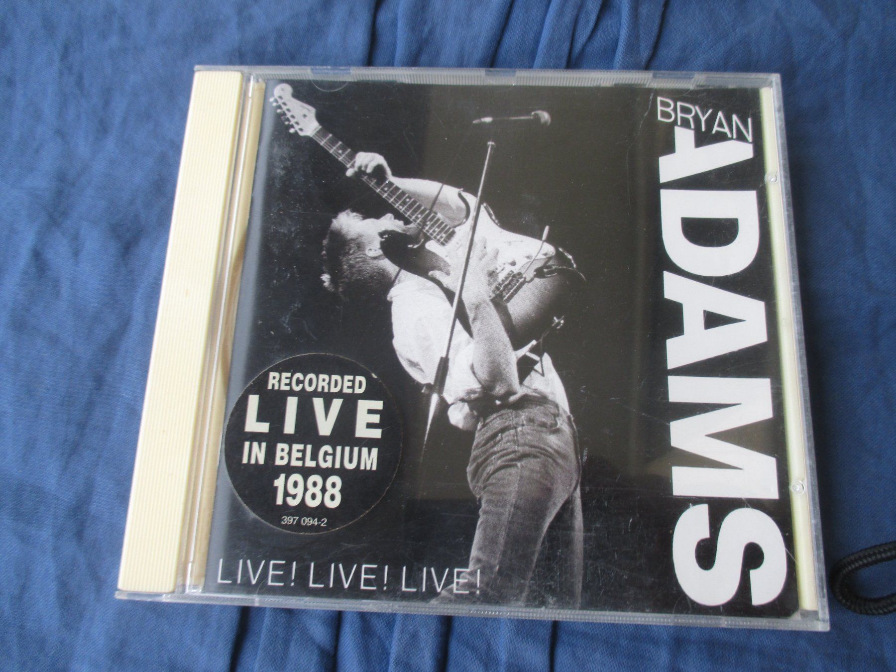CD: Bryan Adams Live ! Live ! Live ! – Usato da Colombier NE venduto da Nevenma