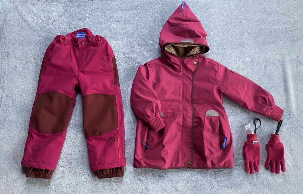 Finkid Giacche & Cappotti: Finkid Mädchen Winter-Set (Jacke, Hose & Handschuhe – Usato da Salenstein venduto da Nadjasov