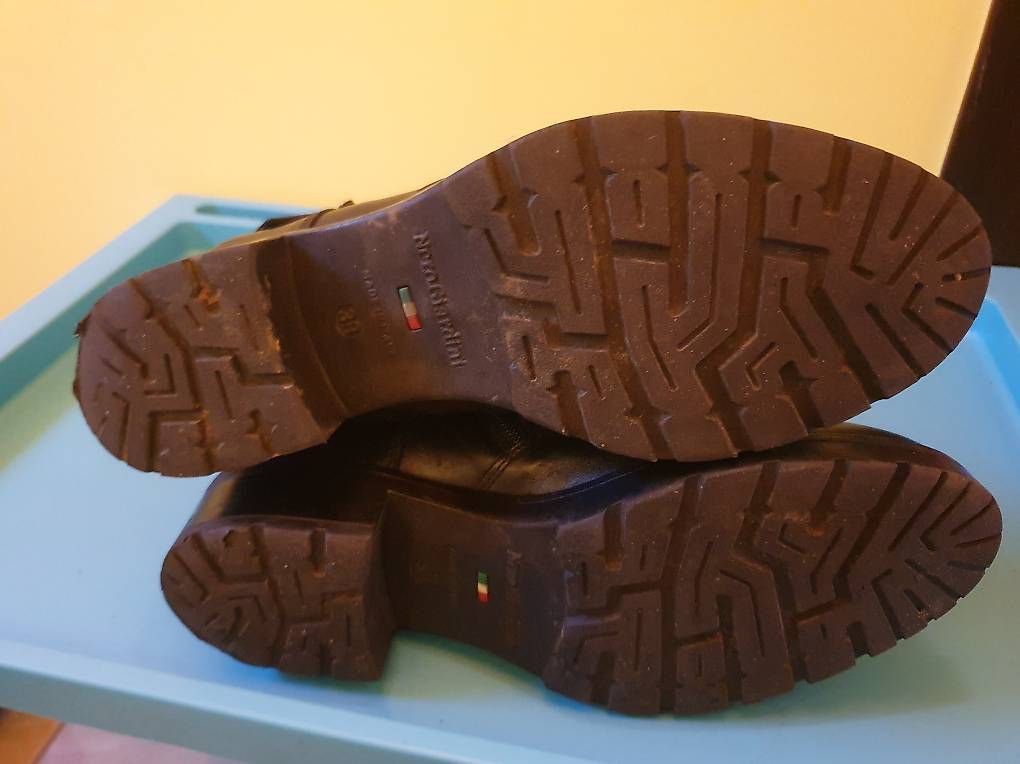 Scarpe da donna: Stivaletti donna – Usato da Biasca venduto da bar_qhz7 2