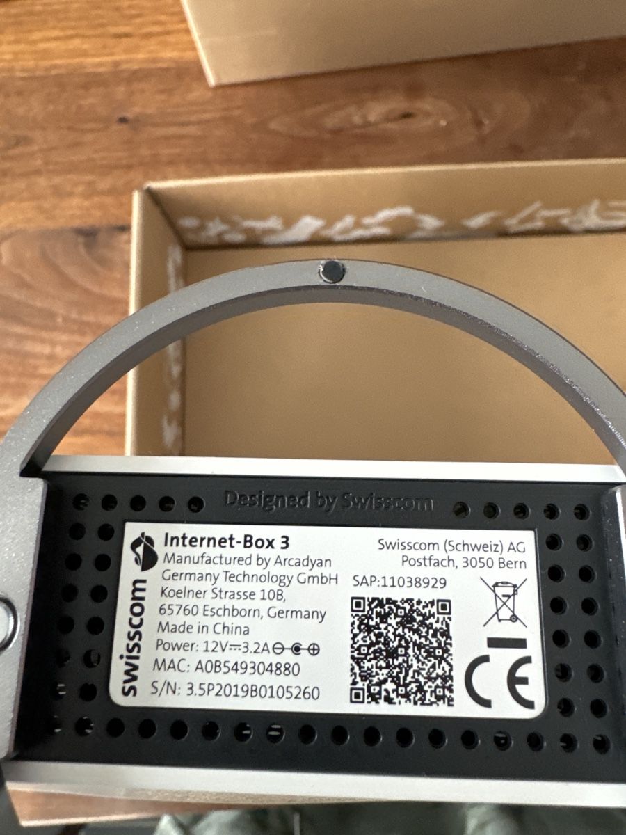 Swisscom Modem & Router: Internet Box 3 – Usato da Oberweningen venduto da Jogi2 2