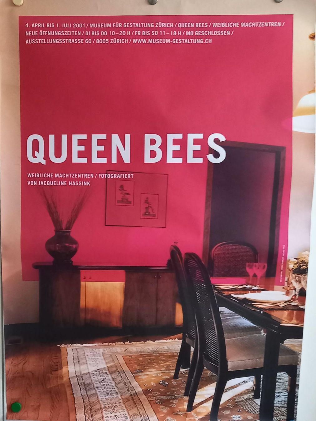 Poster & Bilder: Museum für Gestaltung QUEEN BEES – Neu (gemäss Beschreibung) aus Oberembrach von peeeg