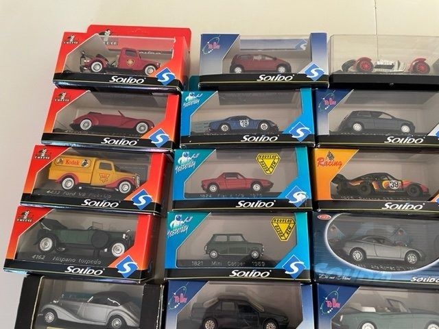 Solido Modellini d'auto: lot de 54 voitures SOLIDO – Usato da Ursy venduto da DK8 1