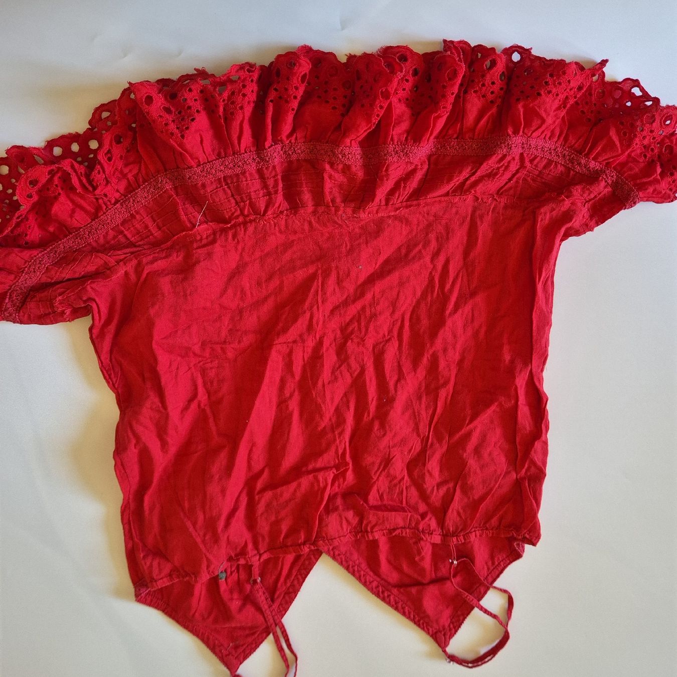Top: top rouge  – Usato da Genthod venduto da Lenas9 2