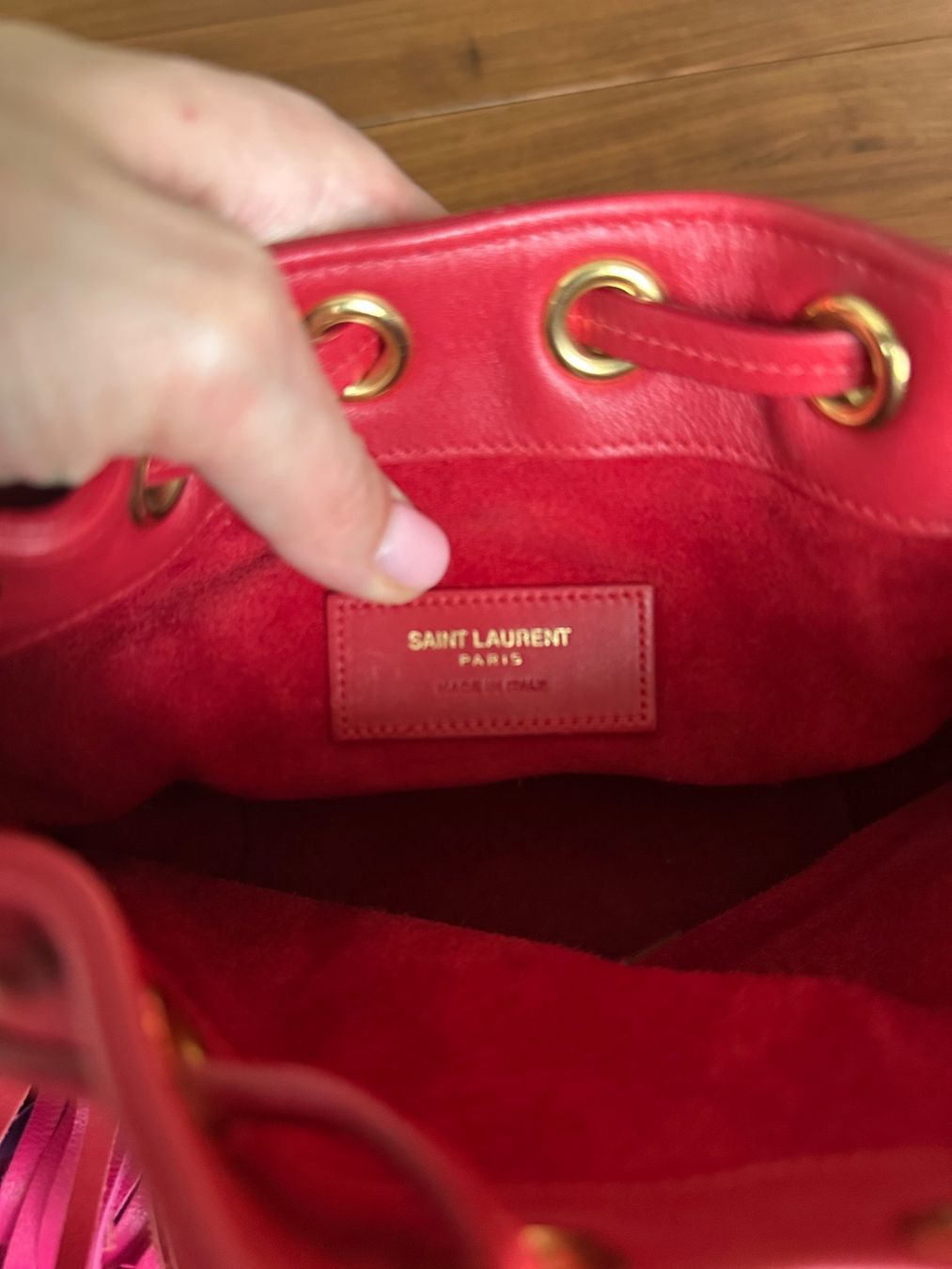 Saint Laurent Taschen für Damen: Saint Laurent Ledertasche mit Fransen – Gebraucht aus Horgen von Auction-Kings 2