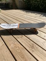 Globe Skateboard Resin 7-Ply 7.75
