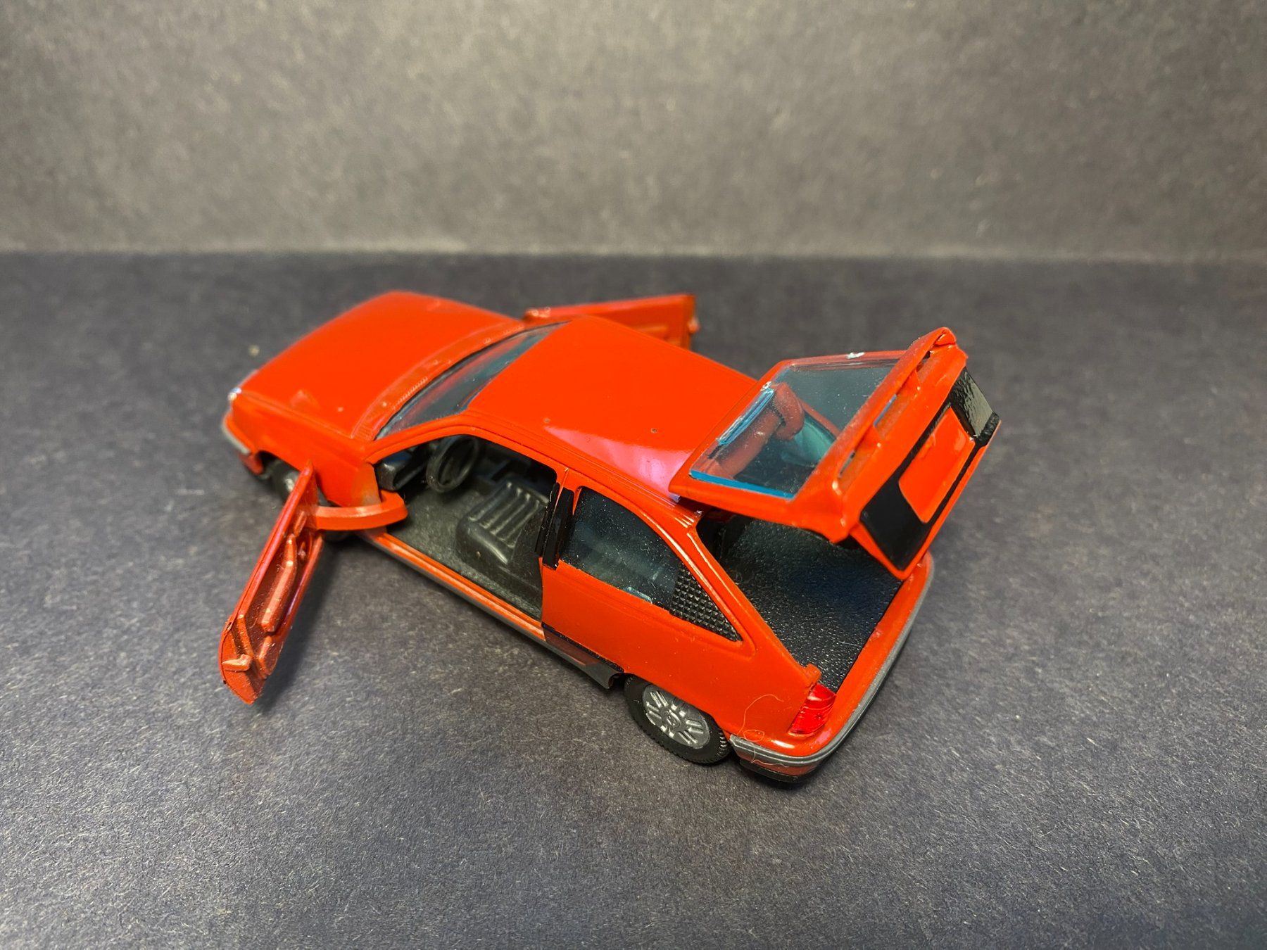 Gama Modellini d'auto: Opel Kadett E GSi - GAMA 1:43 – Usato da Spiez venduto da Mlandcruiser 8