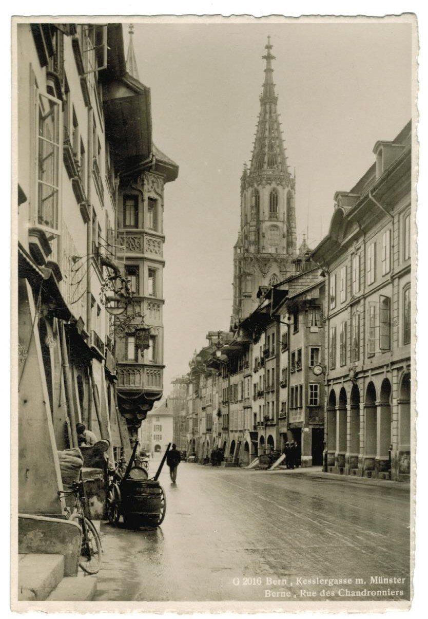 Cartoline postali: AK Bern. Kesslergasse mit Münster – Usato da Zürich venduto da tol_b7c7