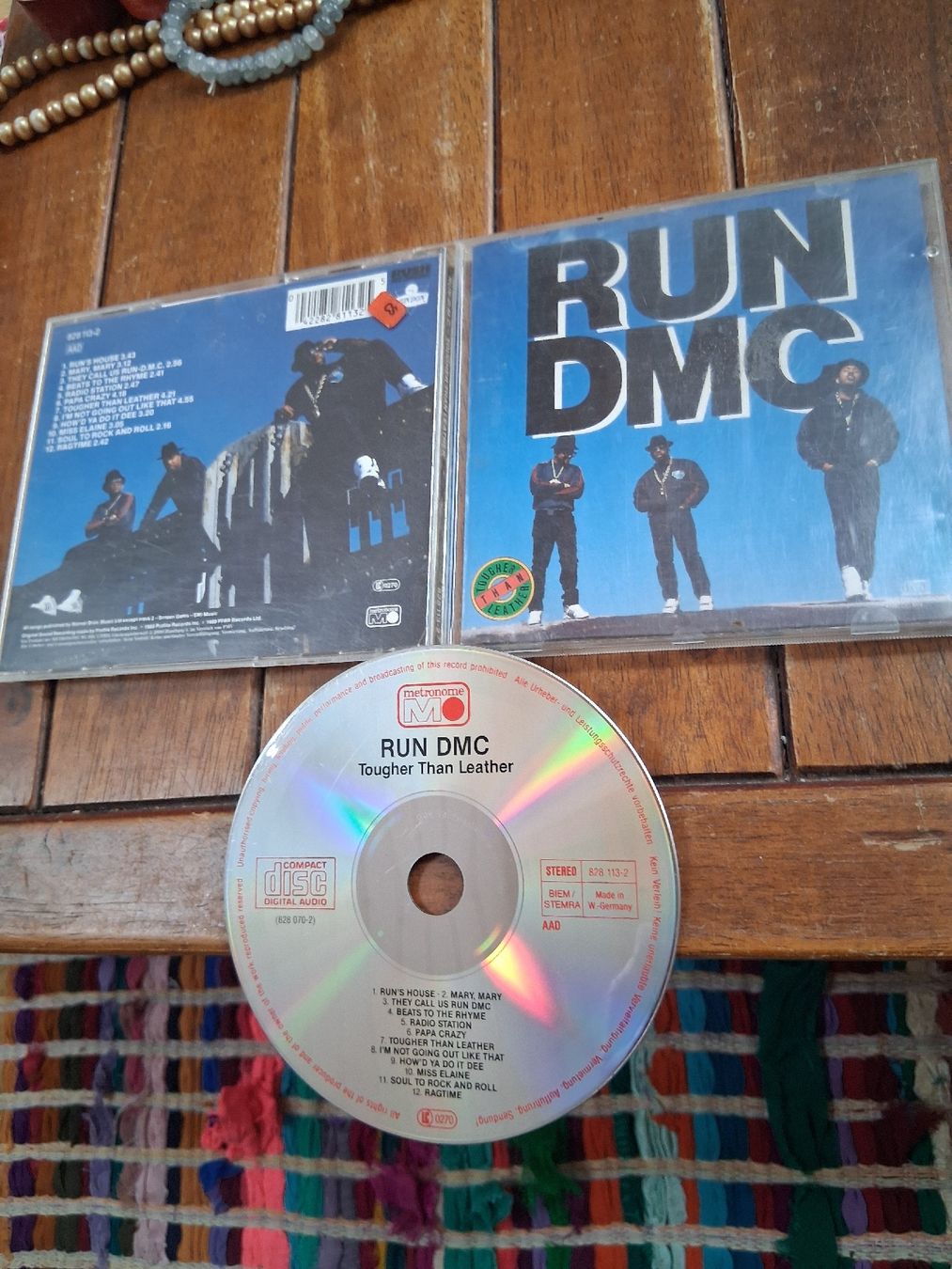 CDs: run dmc - tougher... – D'occasion à St-Cergue par VeganWarrior
