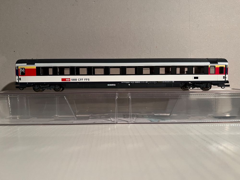 Roco 64399 - SBB - Personenwagen EC 1. Klasse (P17) | Acheter sur Ricardo