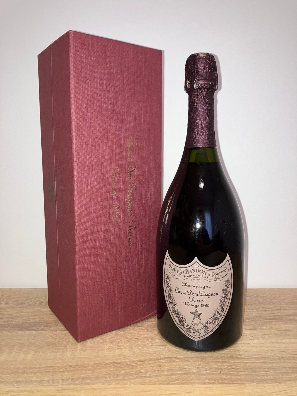 Moet Vino: Dom Pérignon - Rosé - 1990 – Usato da Veyrier venduto da chi_j6y9