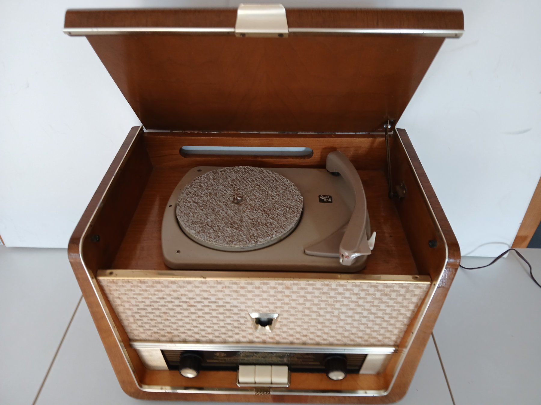 Radios: Röhrenradio Phono Eumigette "W" 60er Jahre – Defekt aus Zumikon von  1