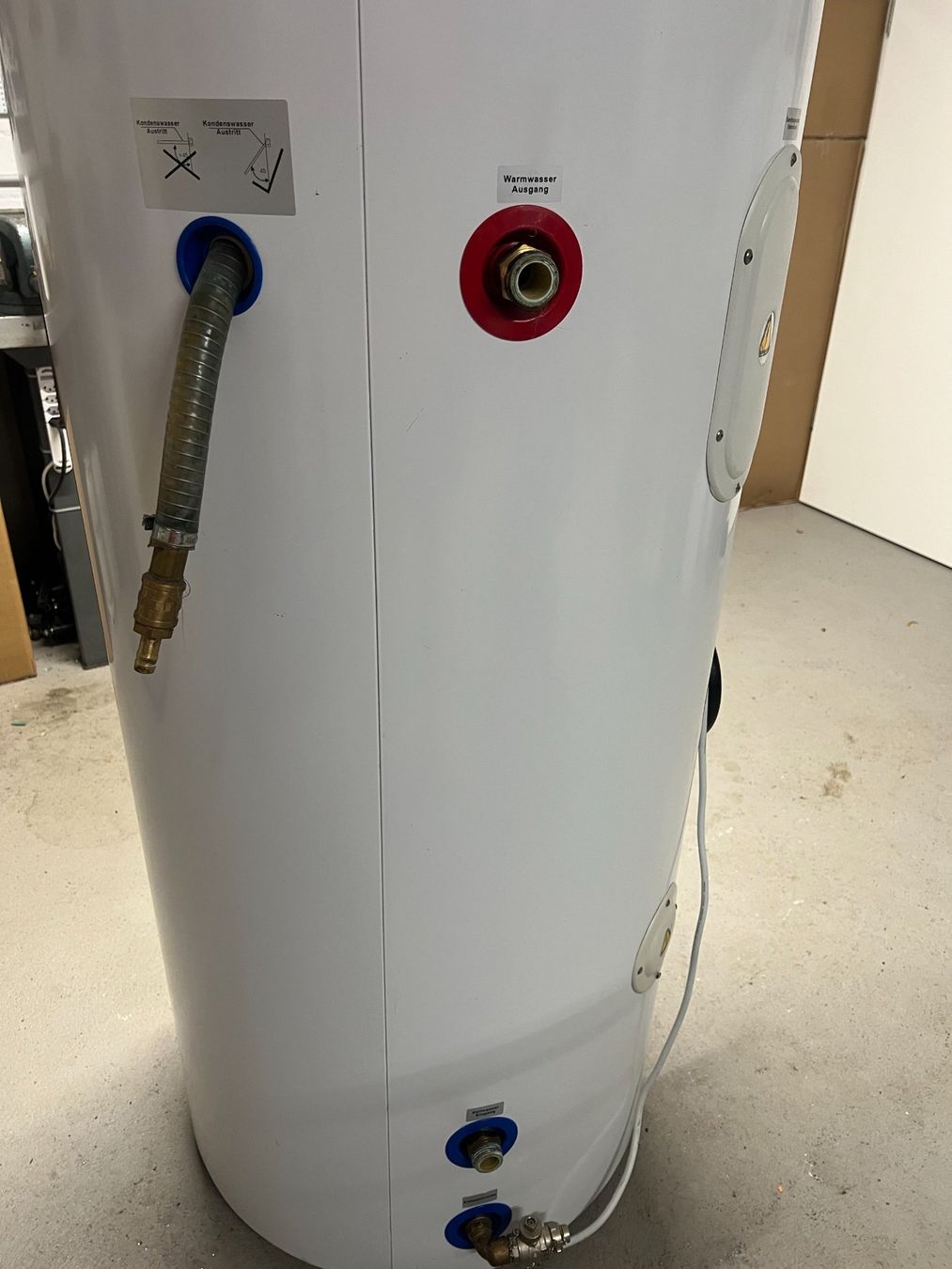 Sanitär: Wärmepumpenboiler Kibernetik – Gebraucht aus Egerkingen von Kalkschutzboilerprof 3
