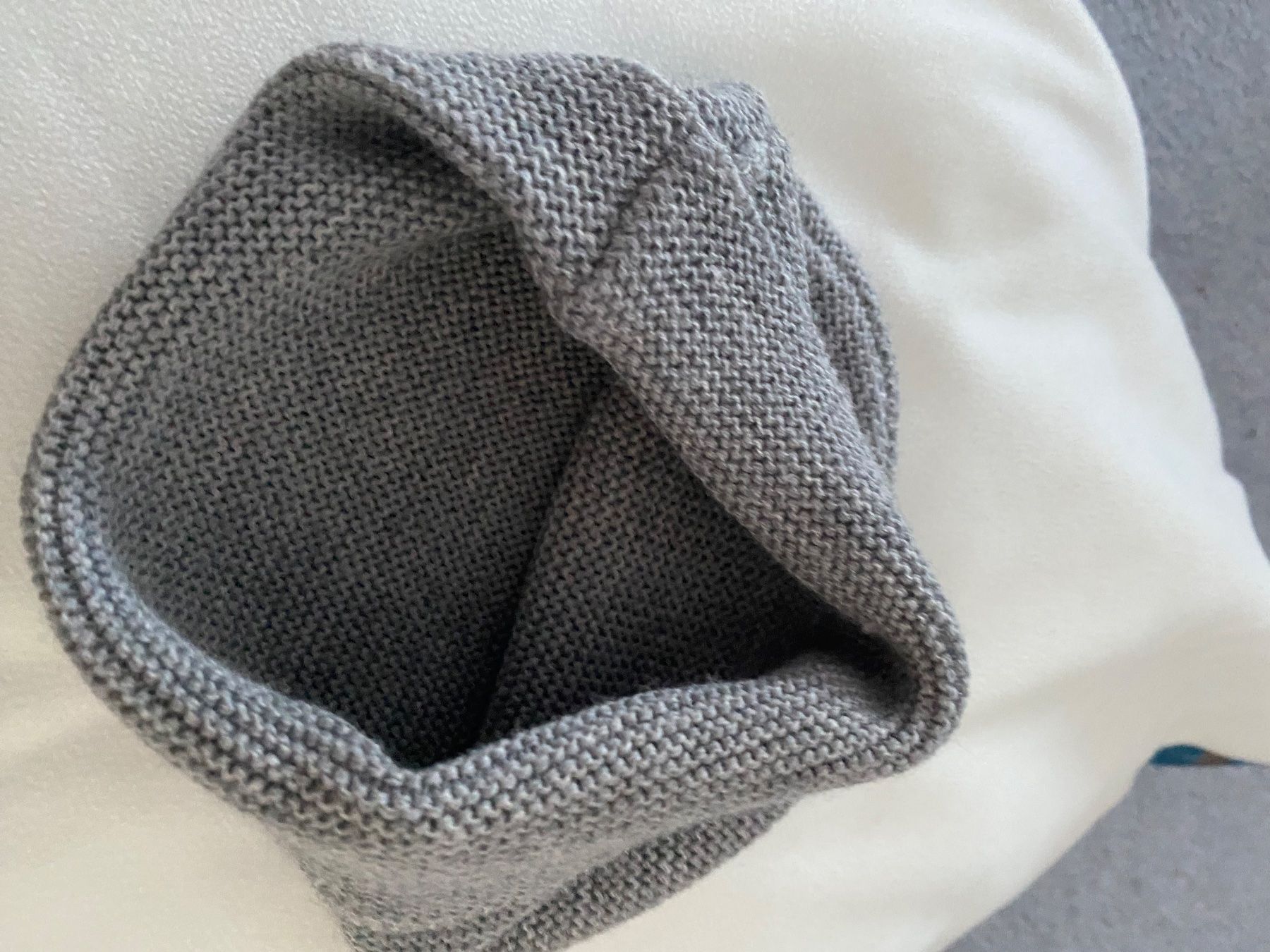 Berretti & Sciarpe: Herziges Käppchen Strickoptik 6-9M – Usato da Einsiedeln venduto da PaedeK84 3