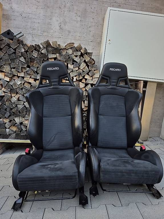 Toutes les pièces auto: Mitsubishi Evo 10 Recaro Sitze – D'occasion à Döttingen par alfisti124 4