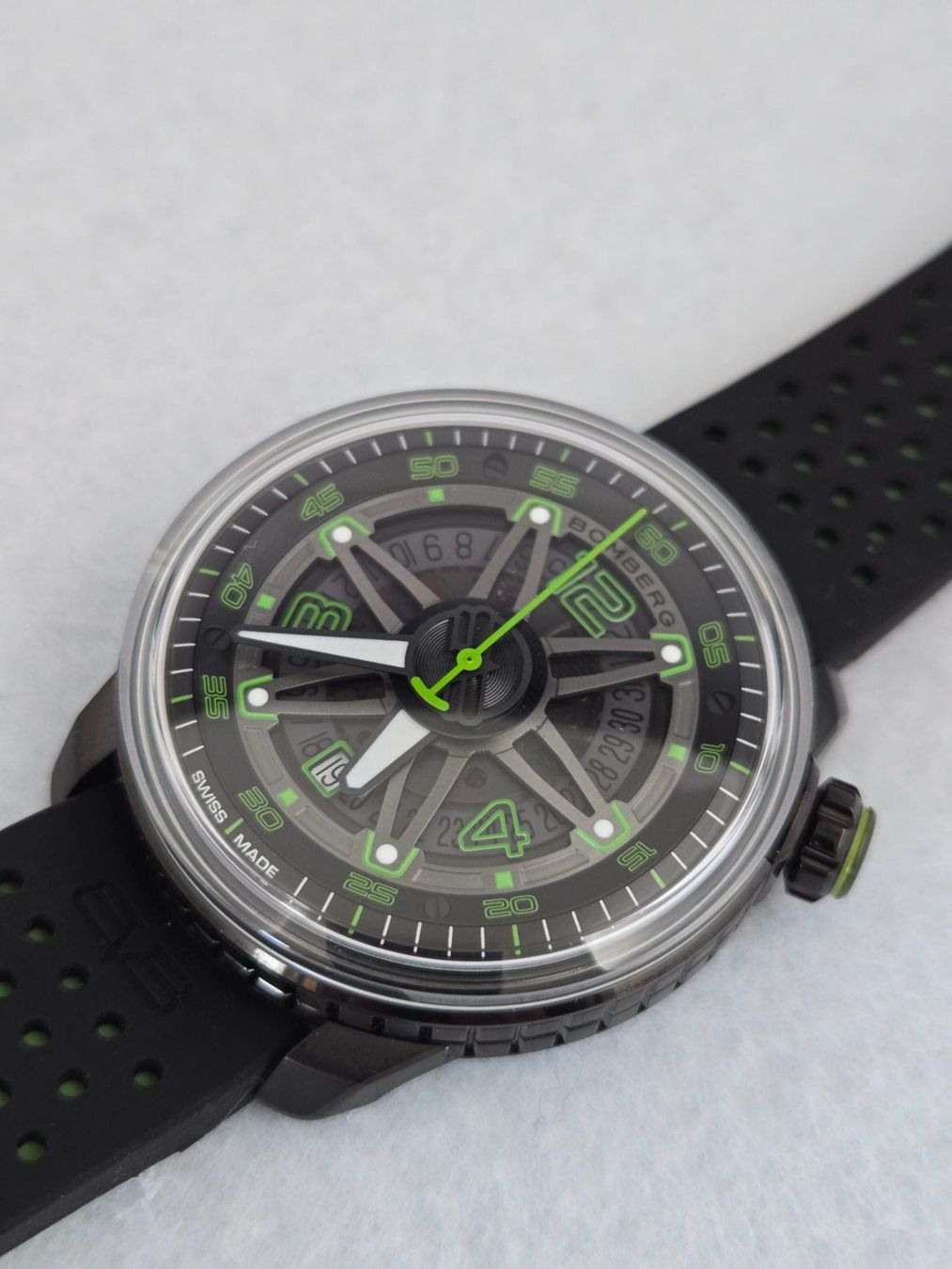 Bomberg Orologi: Bomberg BB-01 automatic green – Nuovo (secondo la descrizione) da Chabrey venduto da Horology