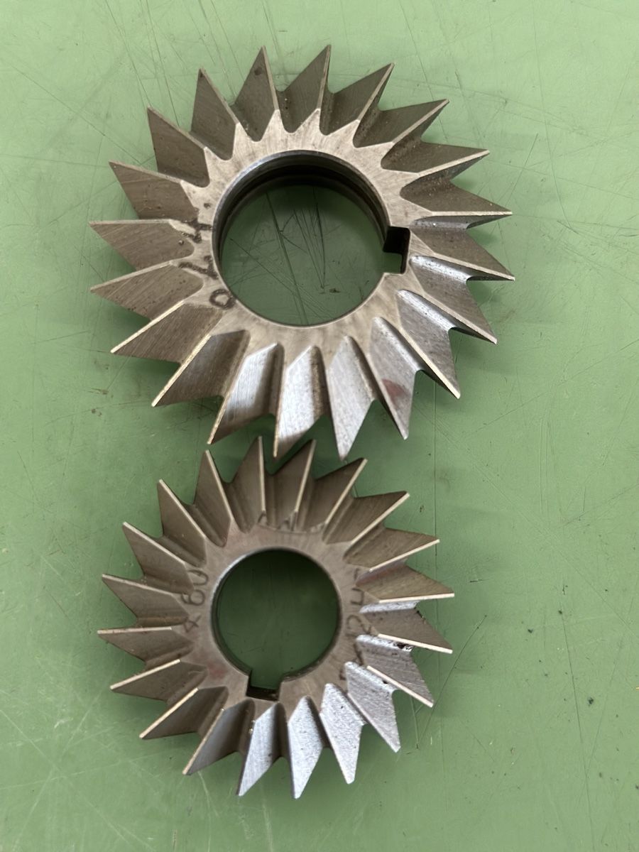 Tutti gli attrezzi: 4x HSS gear cutting tools  – Nuovo e nell'imballaggio originale da Aarberg venduto da SNMachines 1