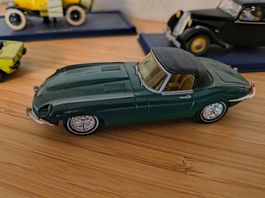 Jaguar type E Dinky Toys verte