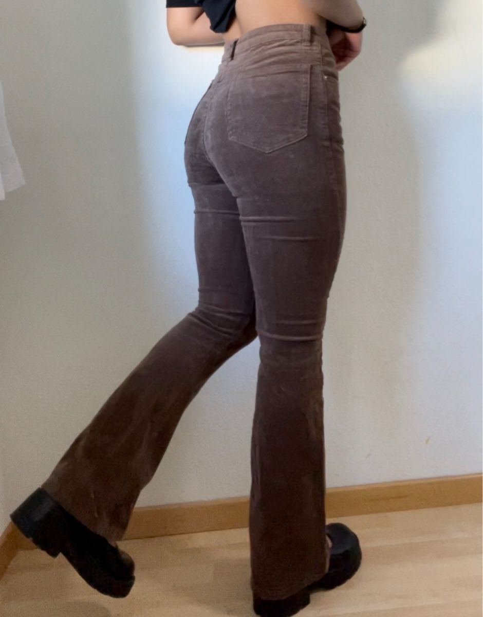 Jeans: Flaired Jeans Braun S. 36 – Nuovo (secondo la descrizione) da zürich venduto da mapaXXefaboo 1