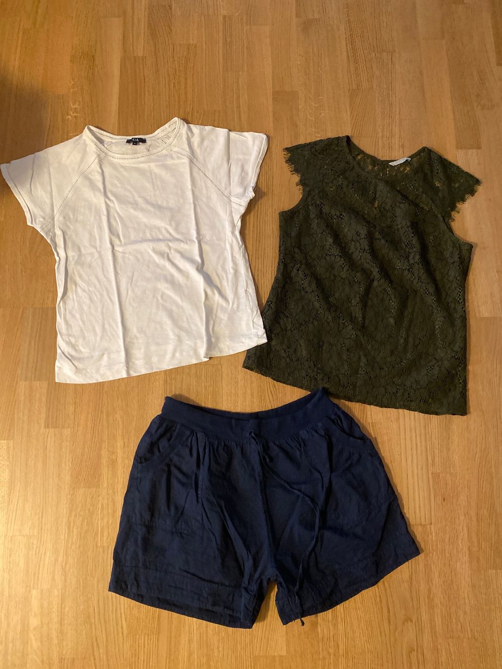 Lotti di vestiti: Kleiderpaket Gr. 40 – Usato da Oberglatt ZH venduto da Capsici 2