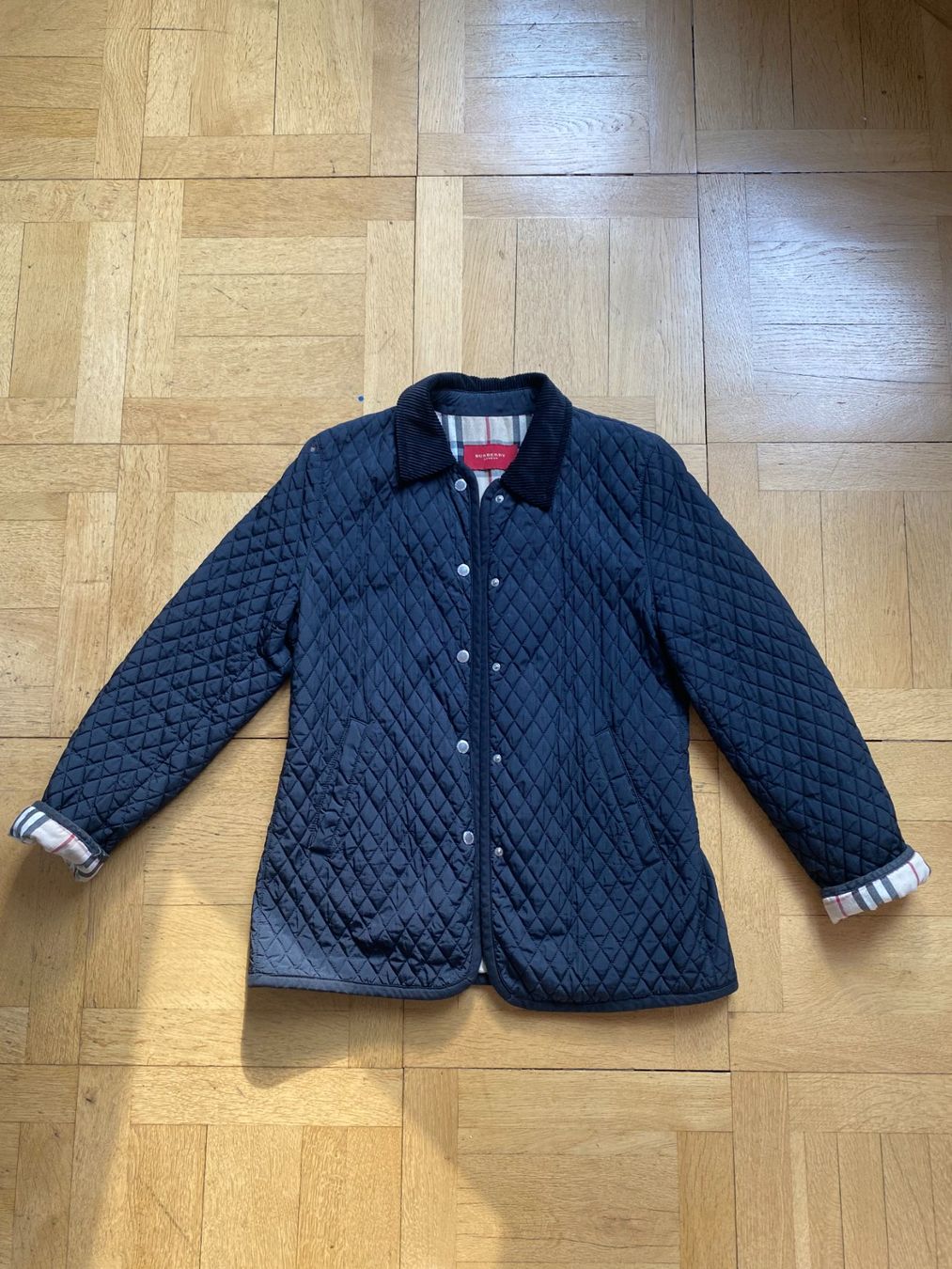 Burberry Giacche: BURBERRY GESTEPPTE JACKE NAVY – Usato da Zürich venduto da ilj_b22t