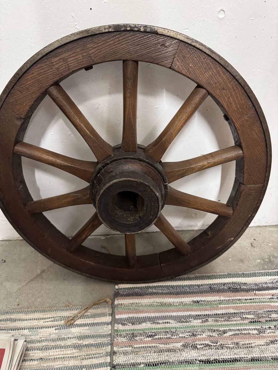 Pneus & Kompletträder: Wagenrad – Gebraucht aus Zürich von Naniiin