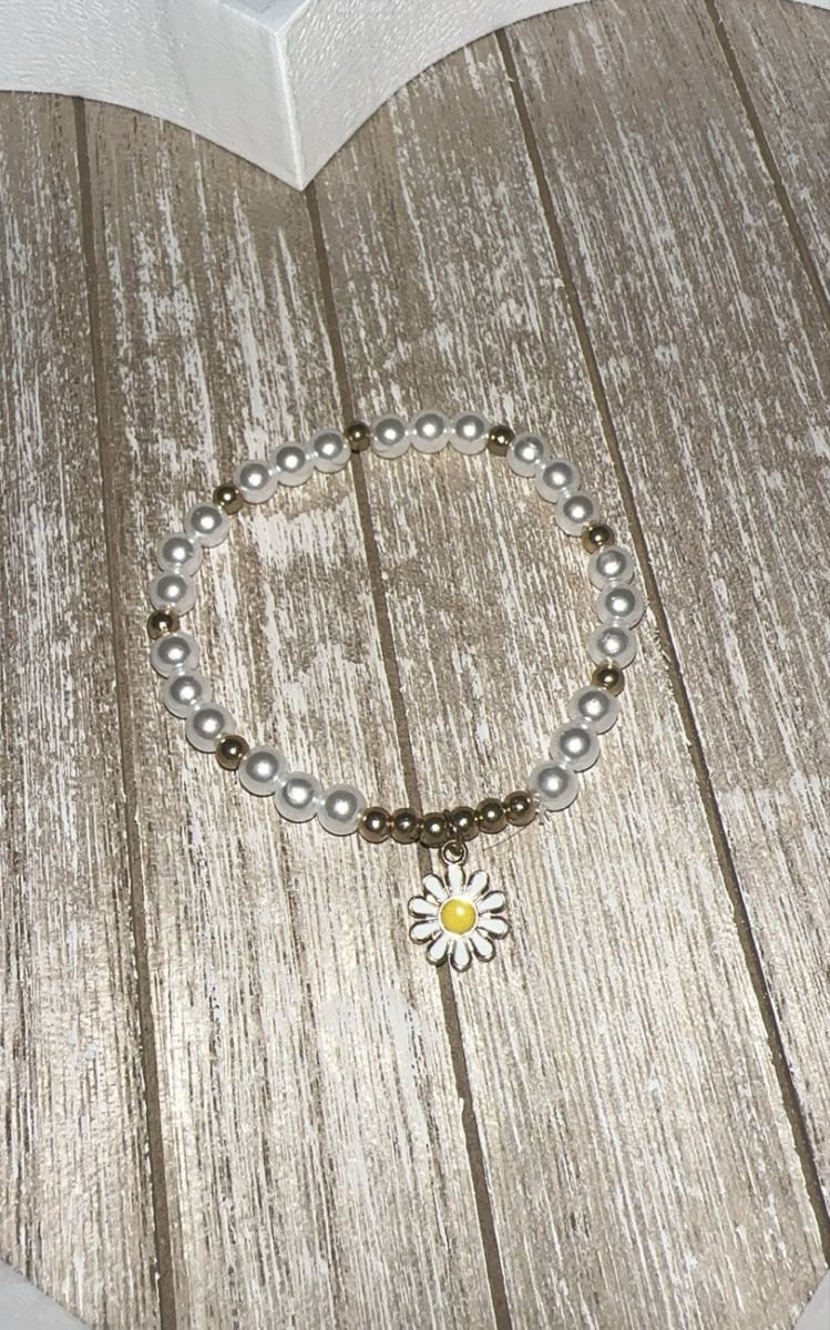 Bracciali & Braccialetti: Armkette weiss/gold mit Margeriten elastisch – Nuovo (secondo la descrizione) da Oftringen venduto da tola19