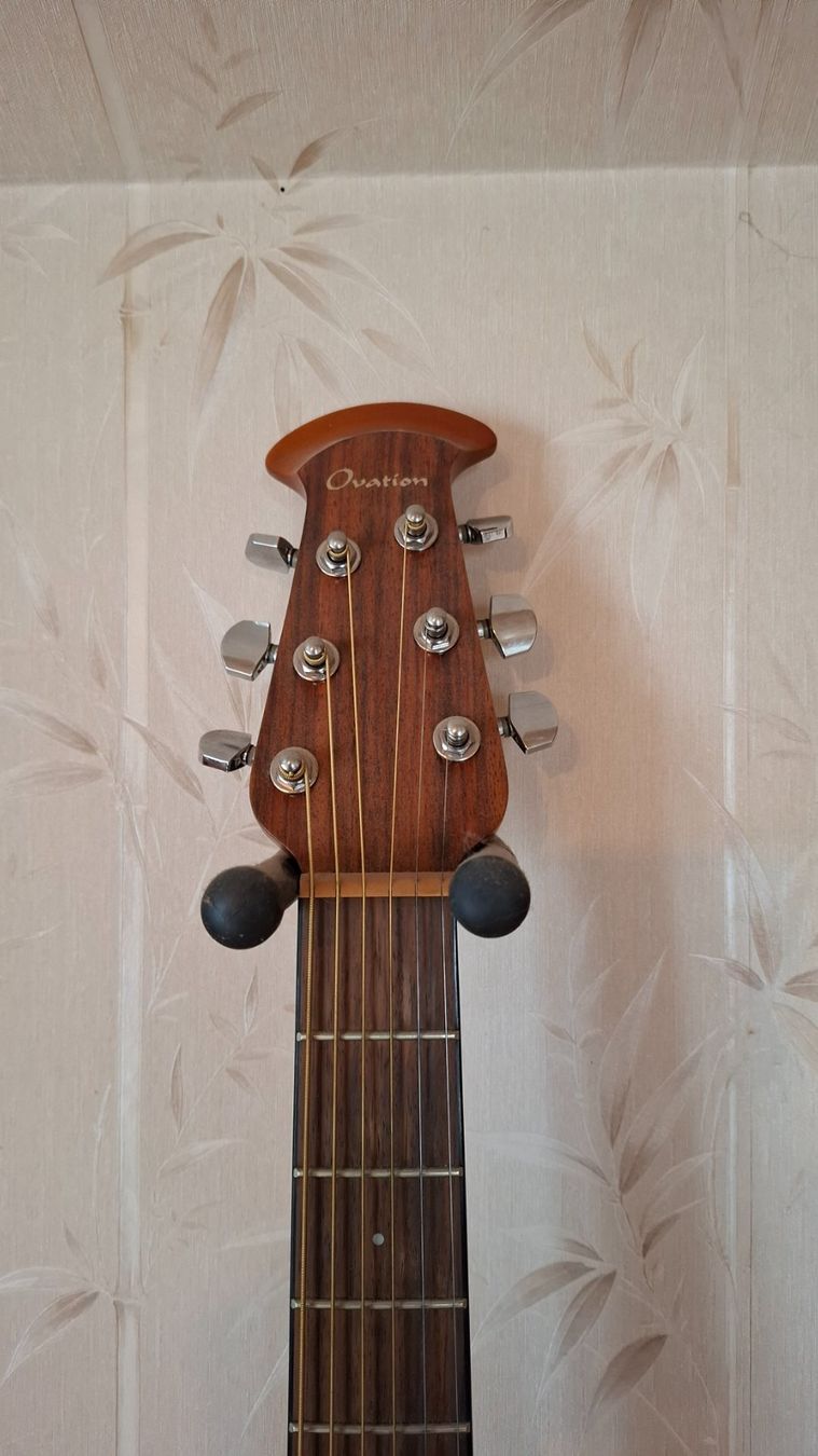 Ovation Strumenti musicali: Ovation Gitarre – Usato da Bottmingen venduto da Schreinerei_Nix_GmbH 2