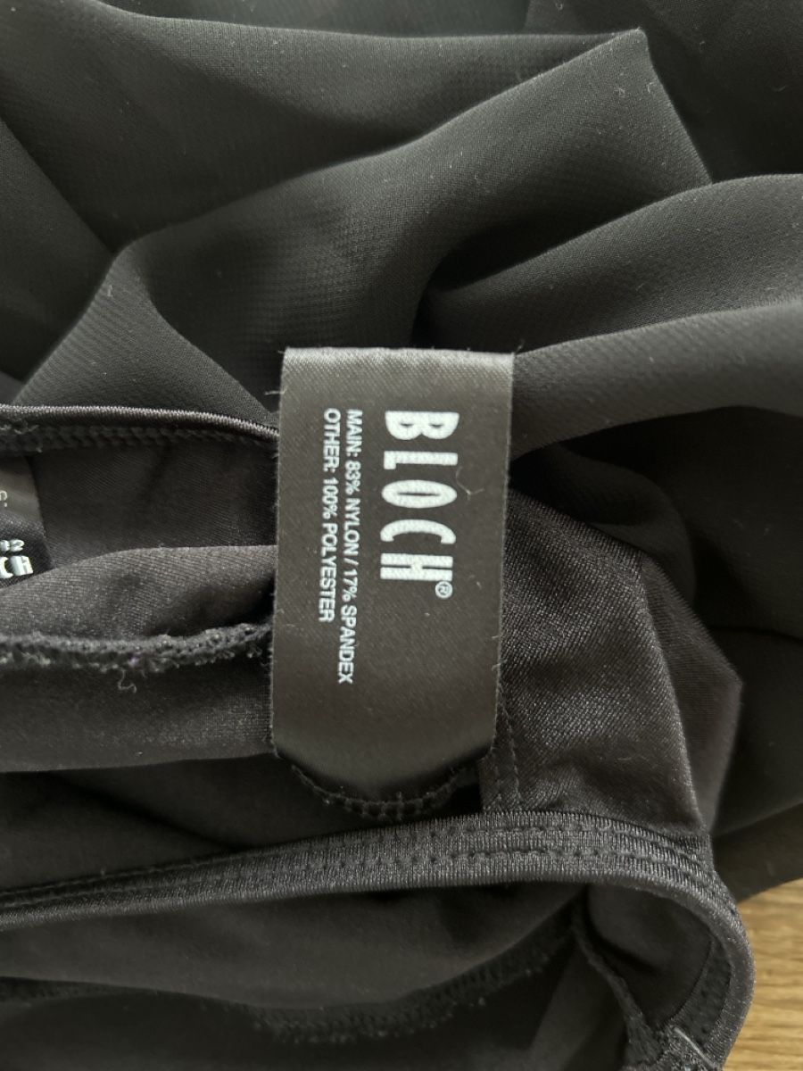 Scarpe, pantaloni & magliette da ginnastica: Kinder Tanzdresslein – Usato da Wichtrach venduto da henzmann1 4