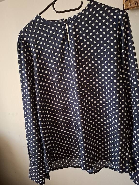 Chemisiers: Damen Bluse  – D'occasion à Birsfelden par Vic_toria 2