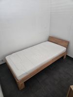 Bett komplett mit Federung und Matraze