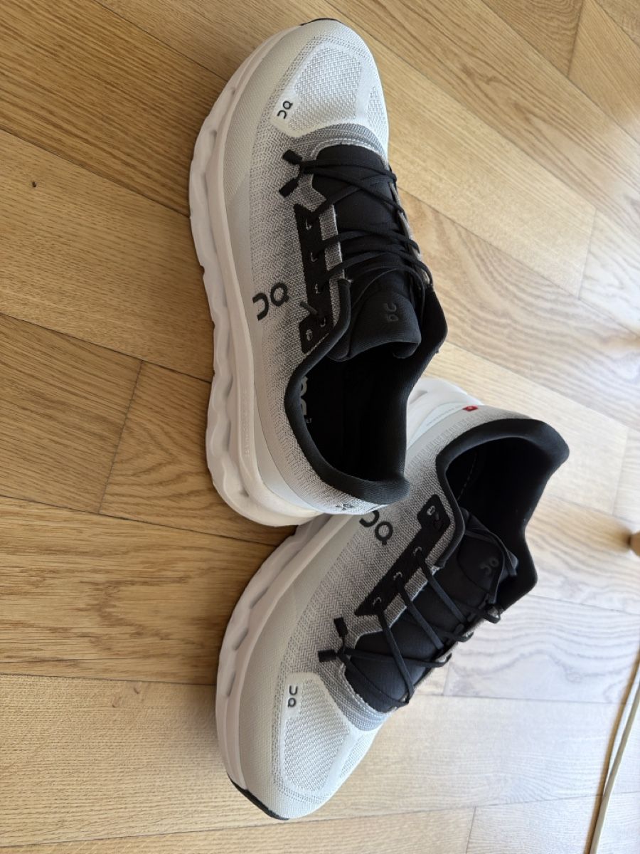 On Chaussures hommes: On cloudtilt – Neuf avec emballage d'origine à Viganello par raf_qxm5