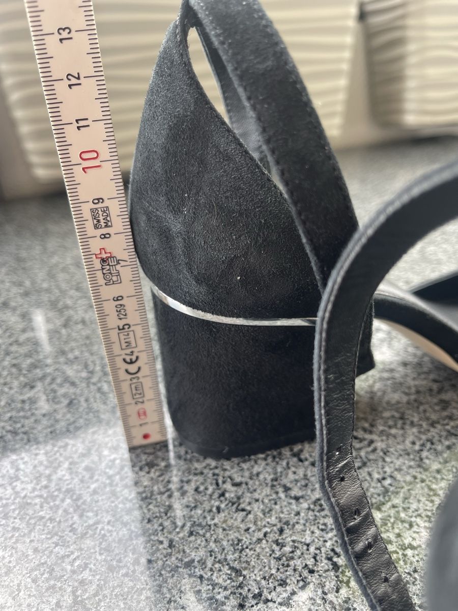 Michael Kors Damenschuhe: Michael Kors Sandalen original 37,5 – Gebraucht aus Dübendorf von olh_rs5r 5