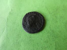 uralte Bronzemünze    17 mm     1.66 g