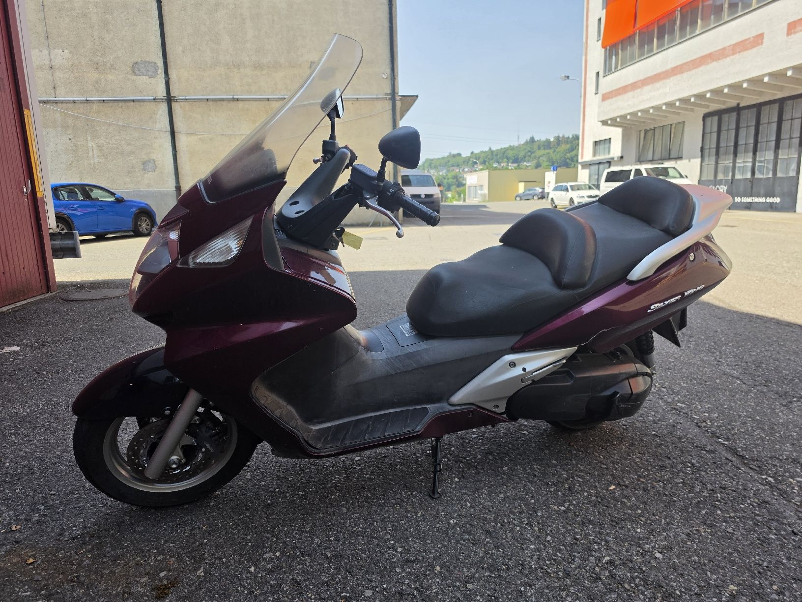 Honda Scooters: Honda SilverWing 600 – Gebraucht aus Flurlingen von CarsAndBike