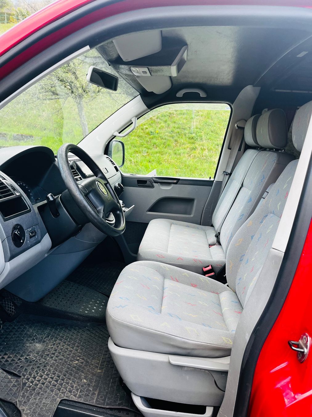 VW Nutzfahrzeuge: VW T5 2,5 TDI – Gebraucht aus Tenniken von Mastko 6