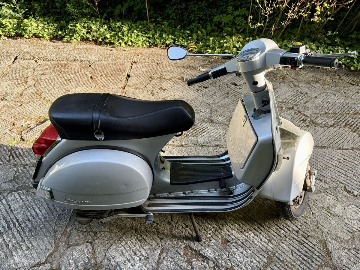 Piaggio Strada: Piaggio Vespa PX 125 E Roller – Usato da Zürich venduto da aelsklingsaelskling 1