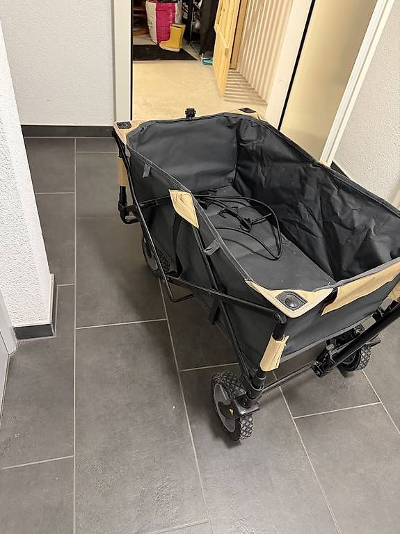 Valigie & Borse: Charriot décathlon – Nuovo e nell'imballaggio originale da La Tour-de-Peilz venduto da pmi_hzc6 4