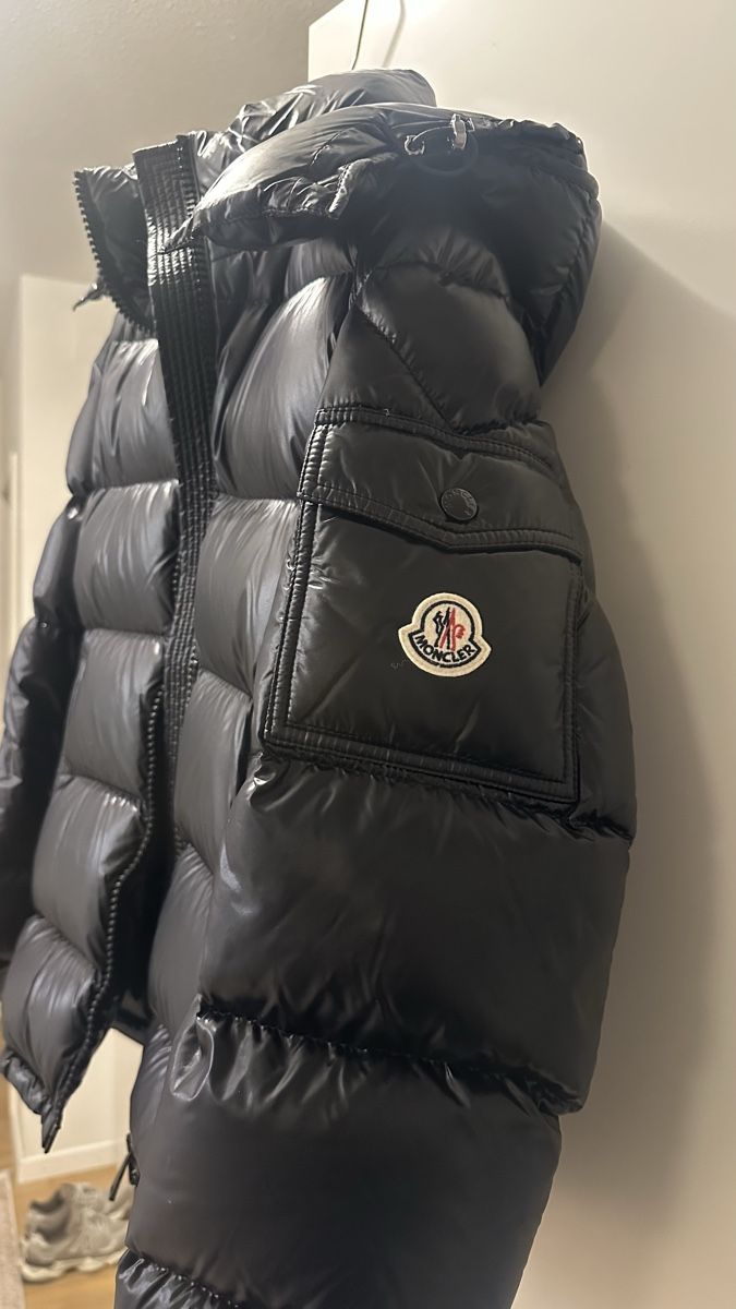 Moncler Giacche: Moncler Jacke – Nuovo (secondo la descrizione) da Schönenwerd venduto da kos_wwn5 3