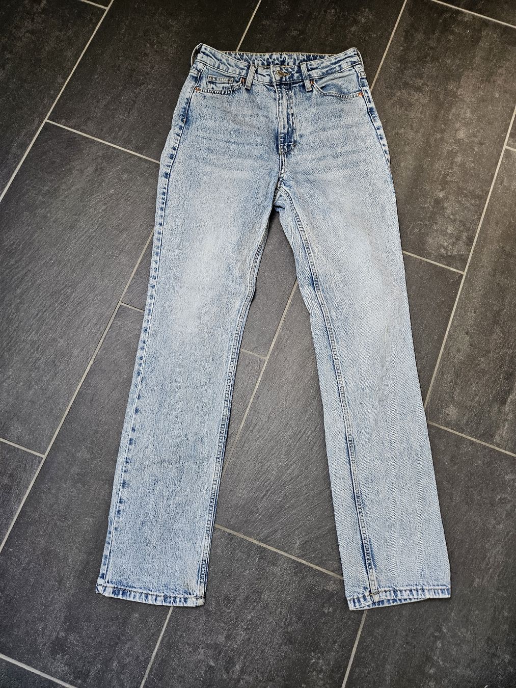 H&M Jeans: Jeans H&M – Usato da Bern venduto da Snowflake38