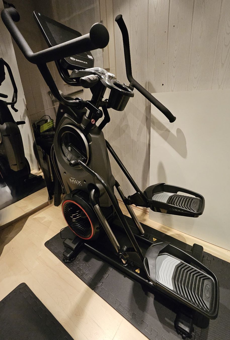 Bowflex Hometrainer: Bowflex Max Trainer M9 – Neu (gemäss Beschreibung) aus Höri von alfredo.garcia 1