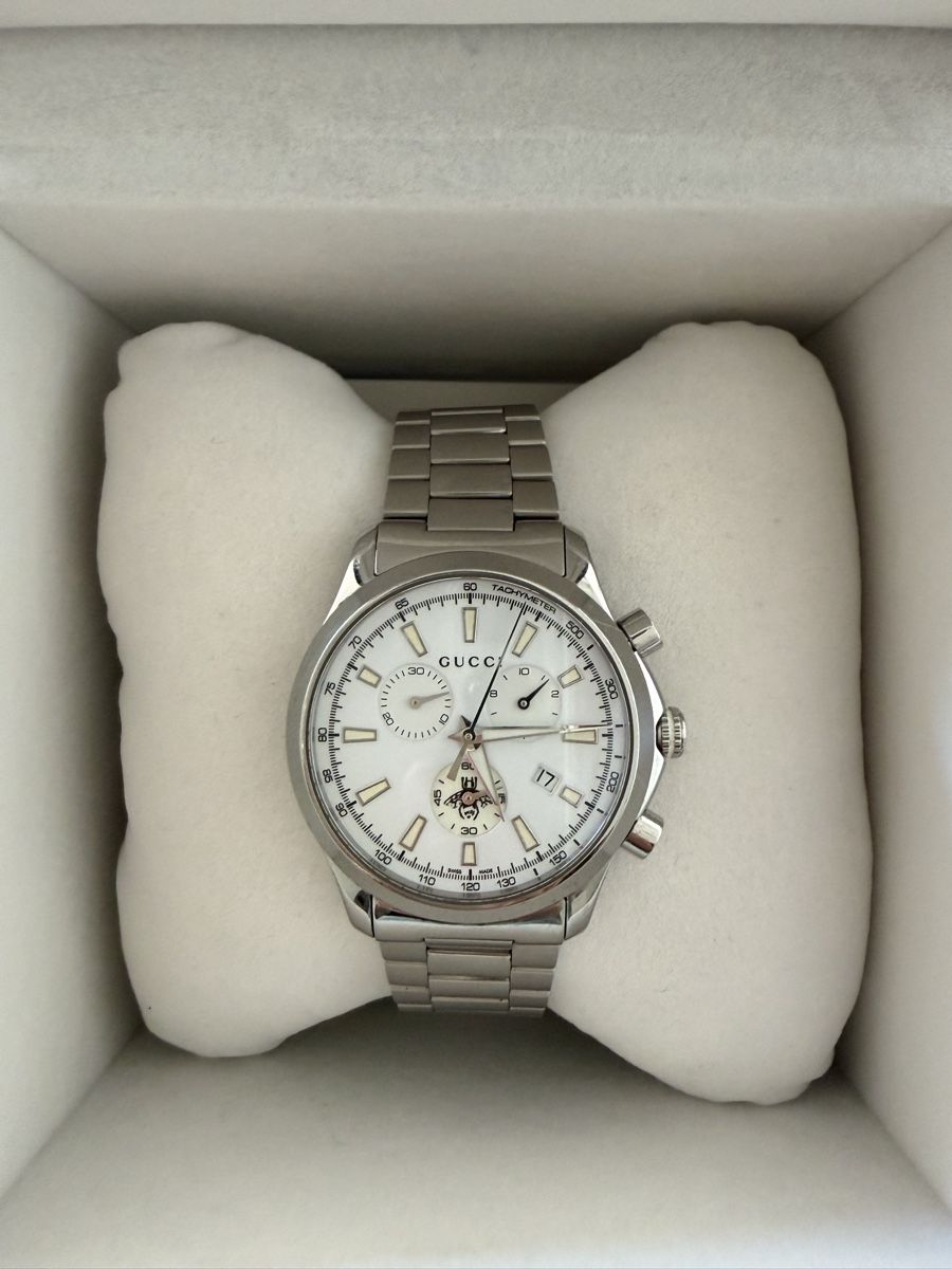 Gucci Orologi: Gucci Silver Watch with Silver Bracelet – Usato da Rüschlikon venduto da aga_wf7k 1