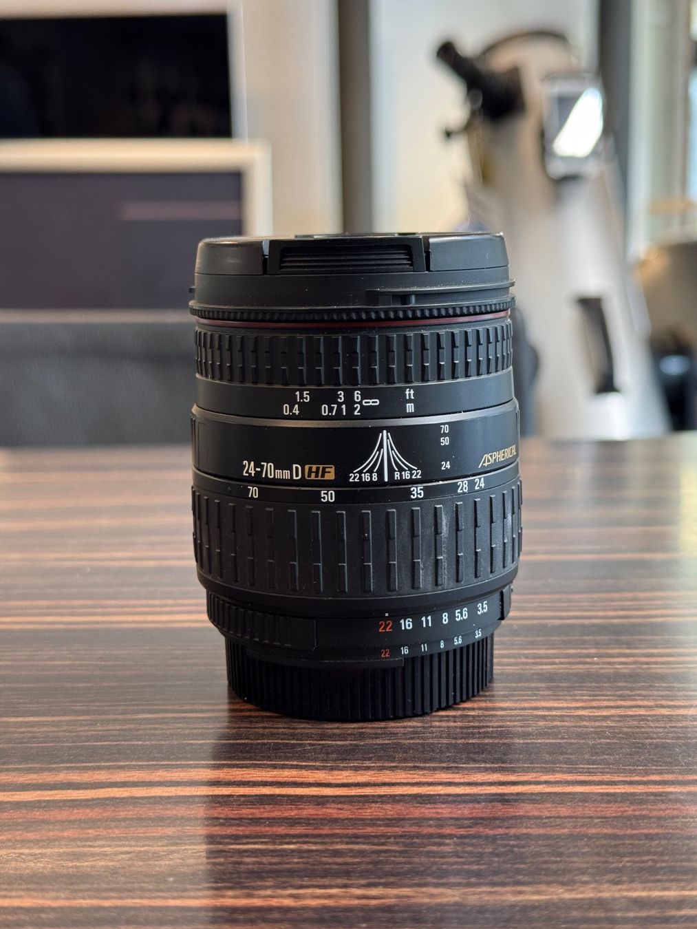 Sigma Obiettivi: Sigma Zoom 24-70mm D HF Objektiv – Usato da Zürich venduto da KochphotoAG