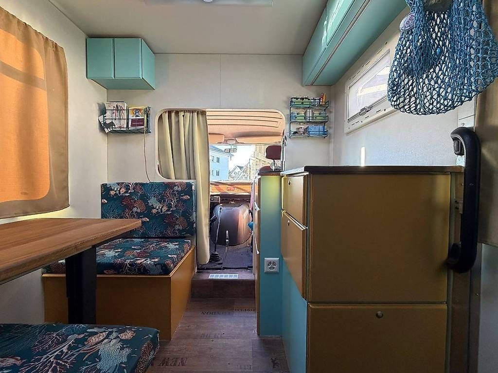 Peugeot Veicoli da campeggio: Oldtimer Camper Peugeot J9 (ab Mfk) – Usato da Obfelden venduto da sar_nlk7 3