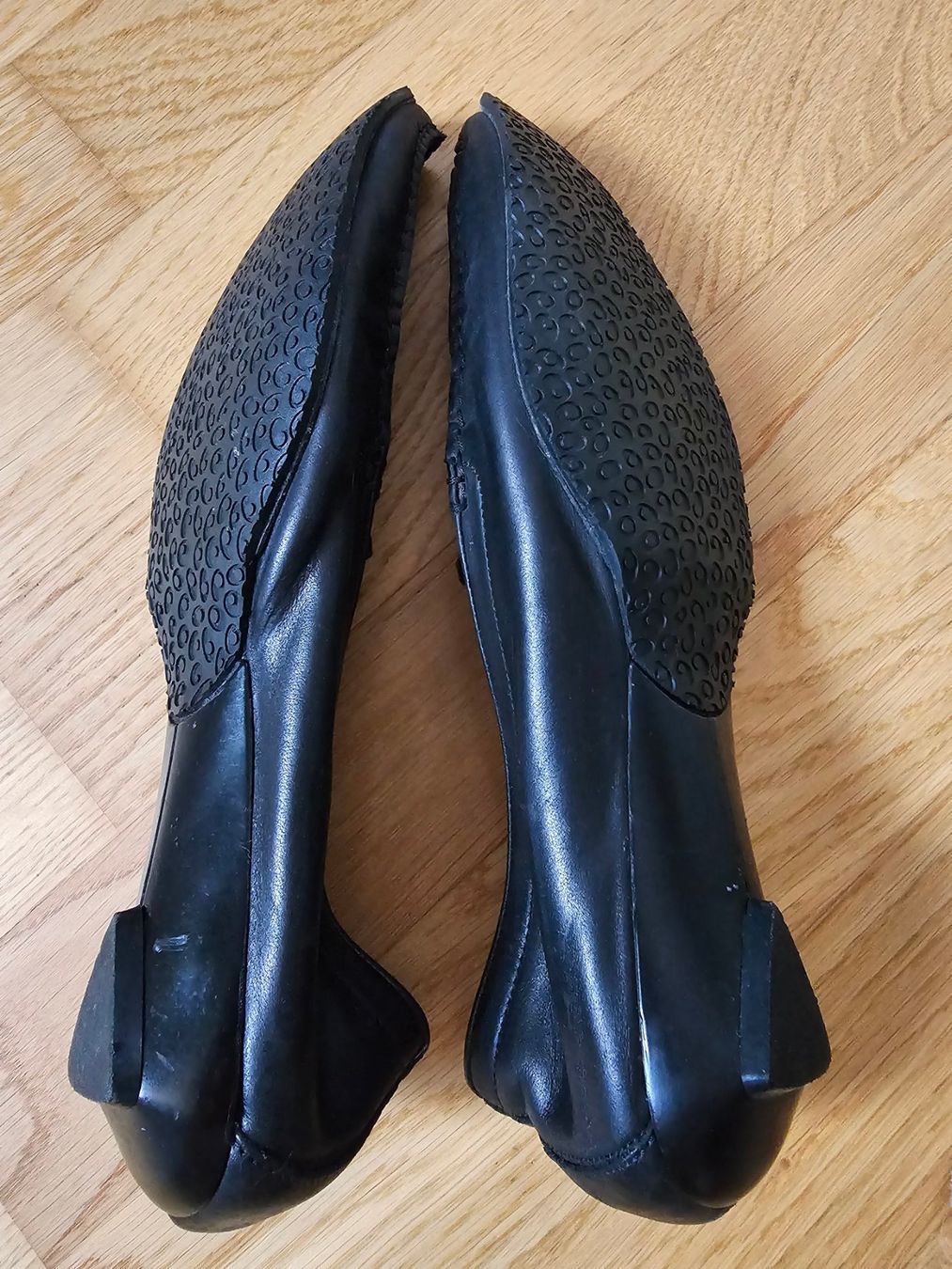 Scarpe da donna: Schwarze Echtleder Slipper - Elegante Schuhe! – Usato da Liestal venduto da Nerina5 2
