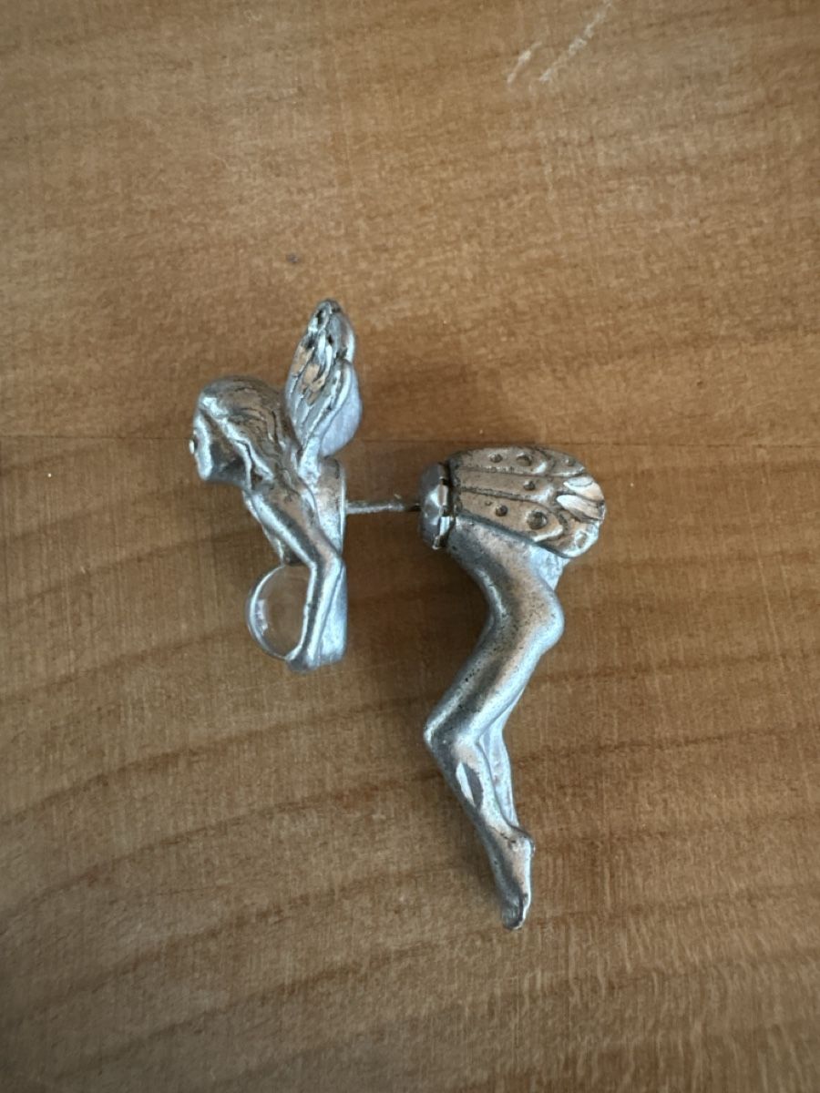 Orecchini pendenti & Orecchini a lobo: einzel Ohrstecker / Elfe mit Kugel – Usato da Rümlang venduto da Fledermaus35 1