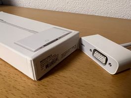 WIE NEU: Apple Lightning to VGA Adapter