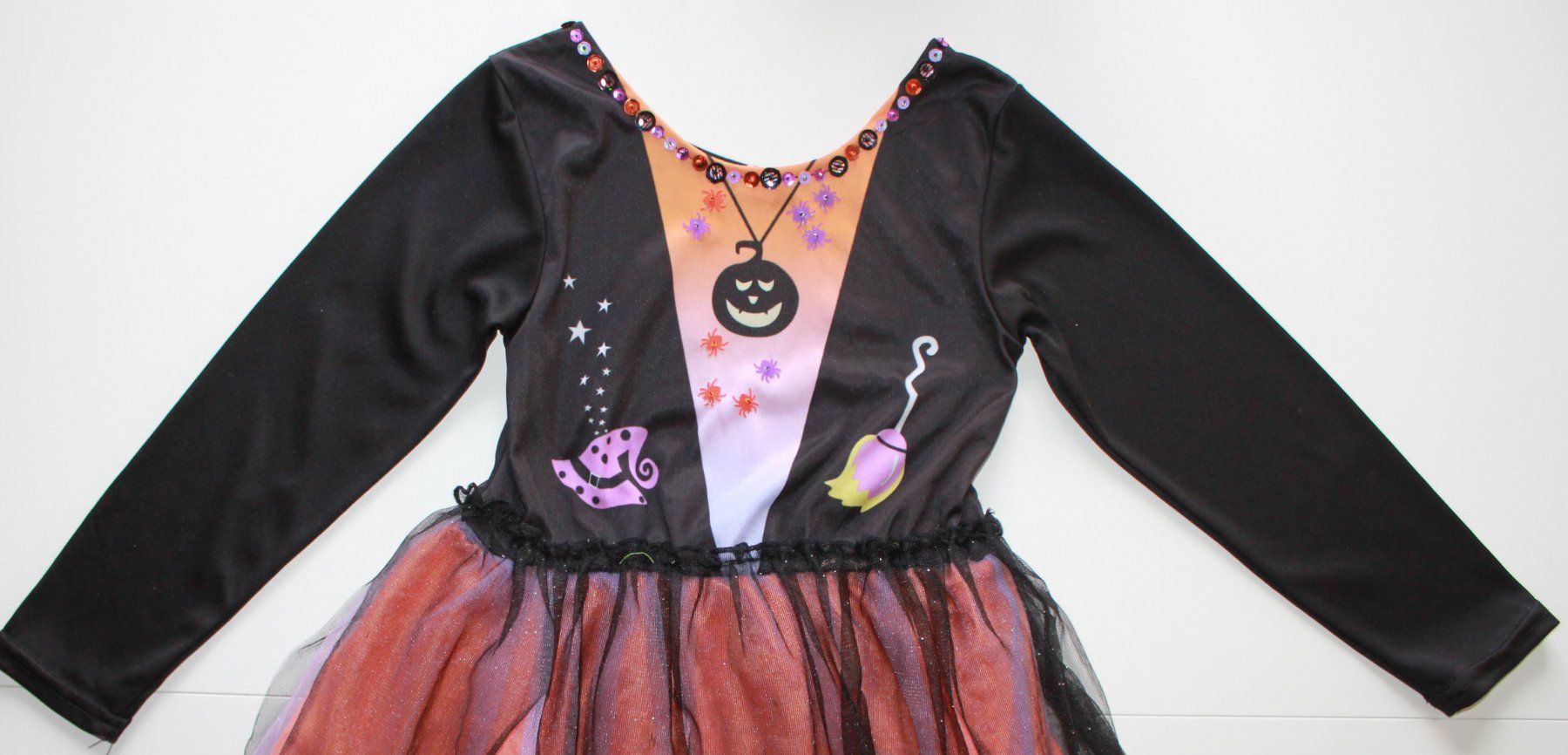 Costumes: Costume sorcière / Hexe t. 5 - 6 ans – D'occasion à Peseux par CoolShoping 3