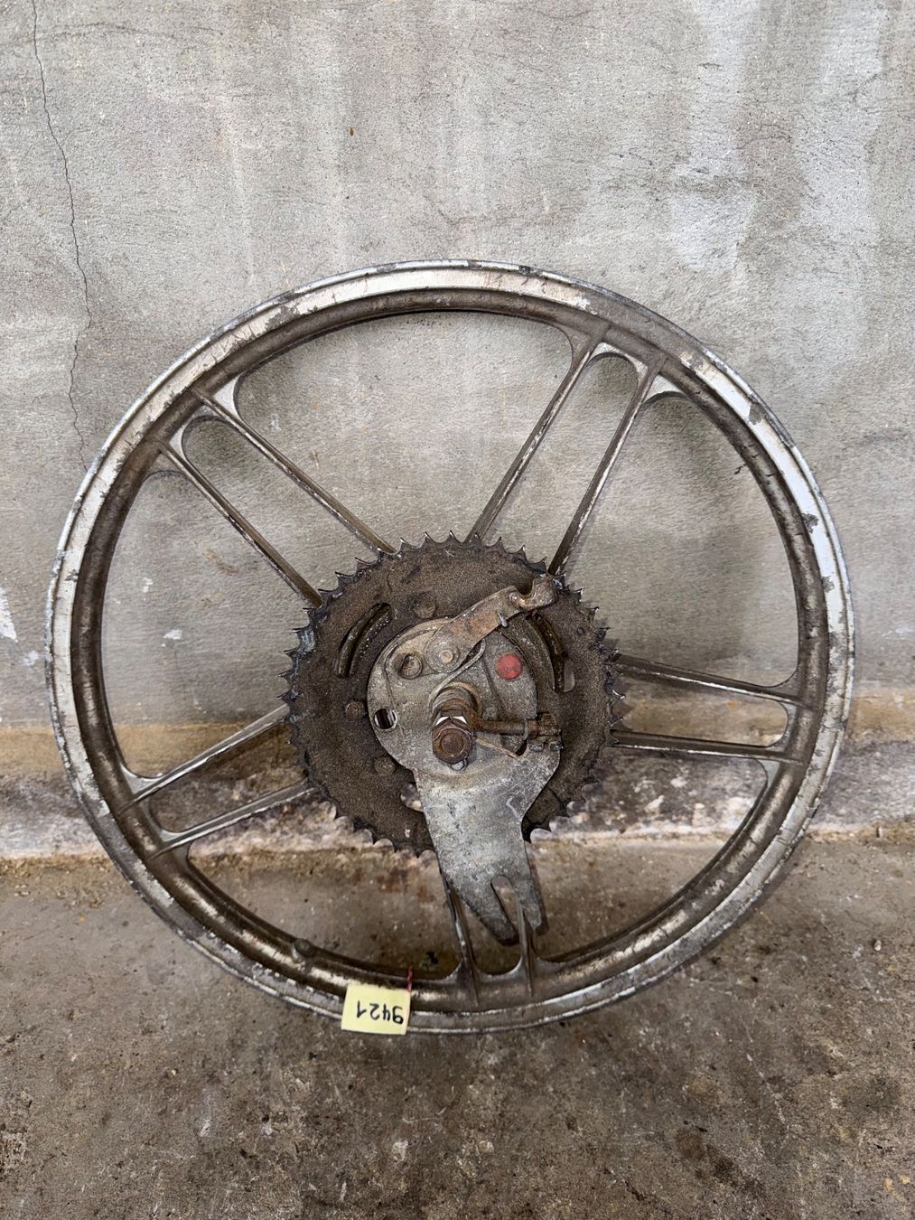 Puch Parti ricambio per ciclomotori: Puch Maxi S Gussfelgen Hinterrad – Difettoso da Fahrni b. Thun venduto da berger_tuning34